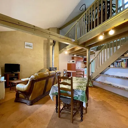 A Avec Terrasse, Proche Sites Touristiques Et Commerces - Fr-1-582-219 Lavaudieu