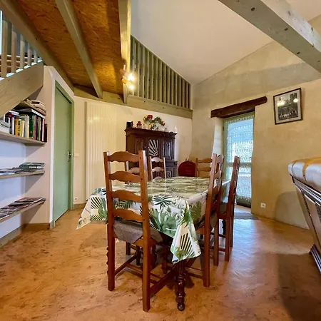 A Avec Terrasse, Proche Sites Touristiques Et Commerces - Fr-1-582-219 * Lavaudieu