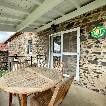 A Avec Terrasse, Proche Sites Touristiques Et Commerces - Fr-1-582-219 * Lavaudieu